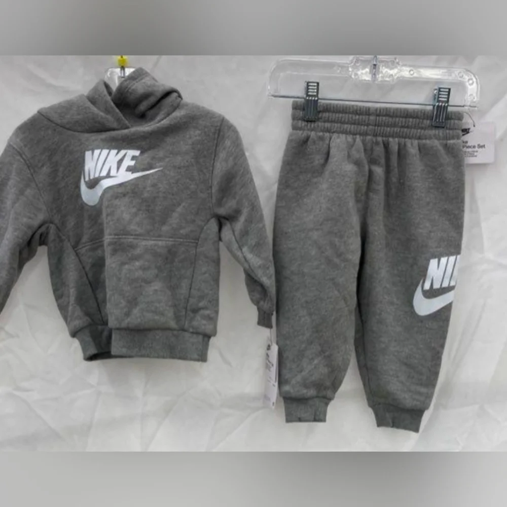 Nike Sportswear Club Fleece Baby (18M) Hoodie 2-Piece Set NWT MSRP $48 - Picture 3 of 7